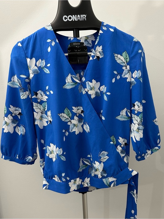 RW&CO. Tops - RW & COnHalf Sleeve Blouse